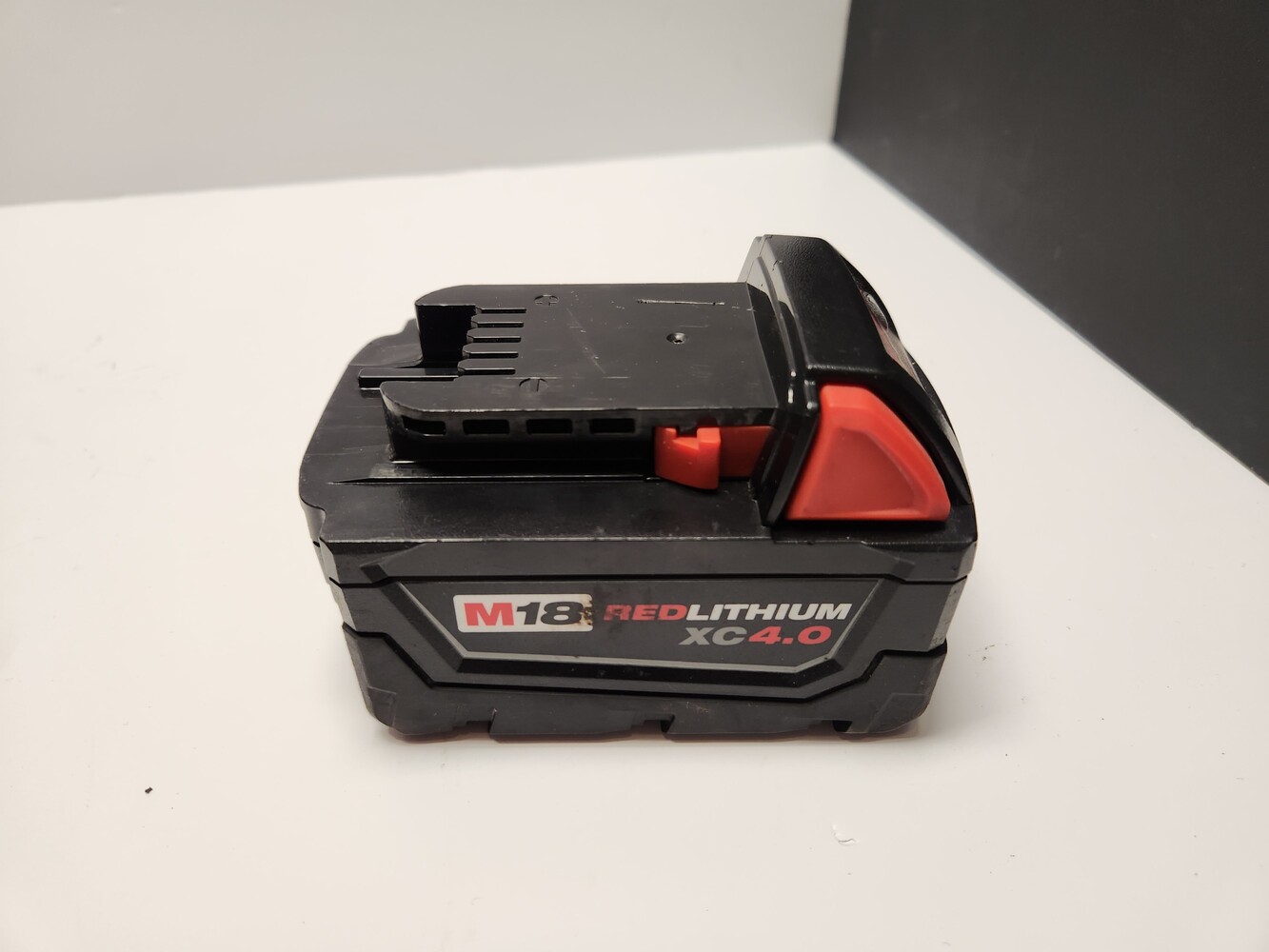 Milwaukee M18 18V Lithium-Ion Extended Capacity (XC) 4.0 Ah REDLITHIUM ...